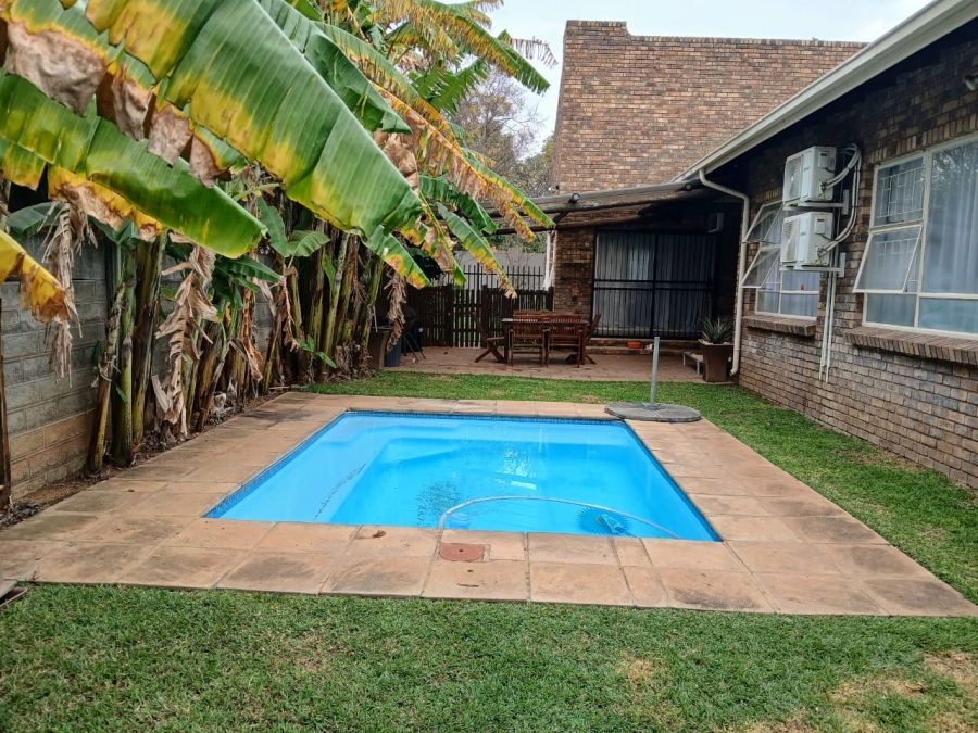 3 Bedroom Property for Sale in Bodorp North West